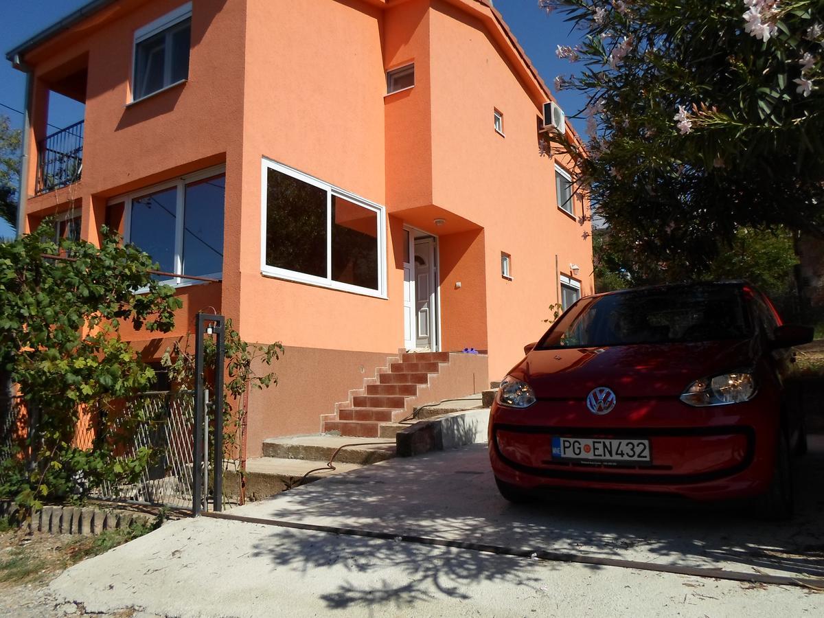 Holiday Home Orange Утьеха Экстерьер фото