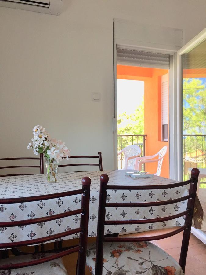 Holiday Home Orange Утьеха Экстерьер фото