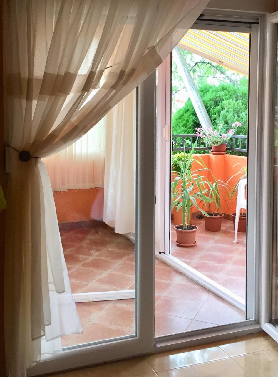 Holiday Home Orange Утьеха Экстерьер фото